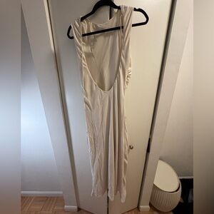 Abercrombie & Fitch Cream Backless dress